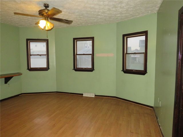 1203 2nd Ave, Conway, PA 15027