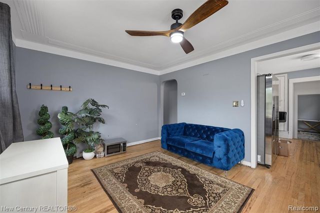 34338 Jefferson Avenue, Harrison Twp, MI 48045