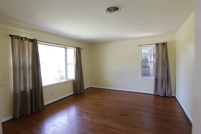 6601 Stroud Drive, Houston, TX 77074