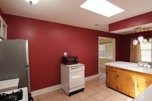 6601 Stroud Drive, Houston, TX 77074