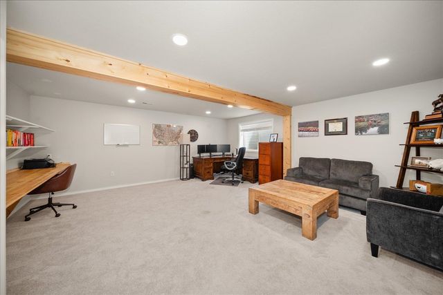 624 N Homestead Dr, Liberty Lake, WA 99019