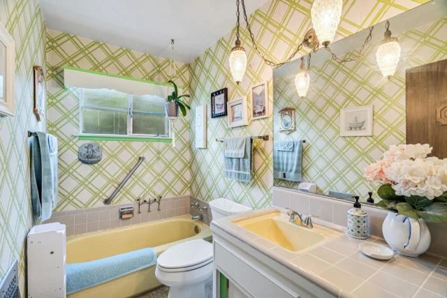 182 El Capitan Dr, Chula Vista, CA 91911