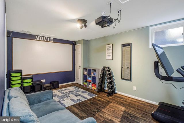 6819 SIGNATURE CIR, Alexandria, VA 22310