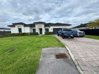 21483 SW 132nd Pl, Miami, FL 33177