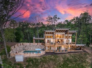 150 Oak Hill Drive, Mineral Bluff, GA 30559