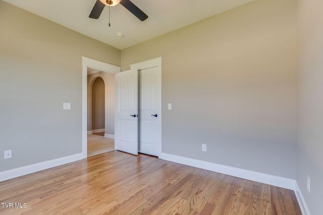 1424 Cabot Cove, Jonesborough, TN 37659