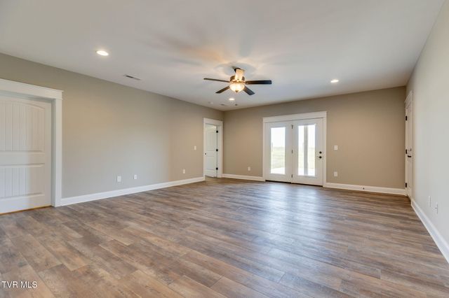 1424 Cabot Cove, Jonesborough, TN 37659