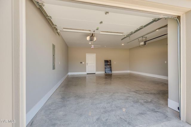 1424 Cabot Cove, Jonesborough, TN 37659