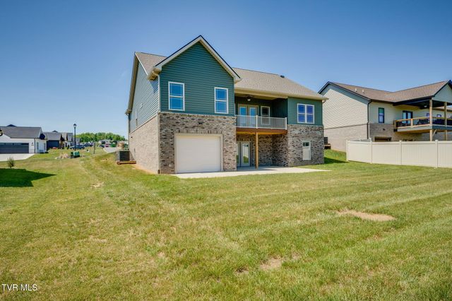 1424 Cabot Cove, Jonesborough, TN 37659