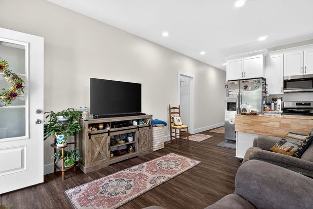 158 Honeysuckle Ln, Sparta, TN 38583