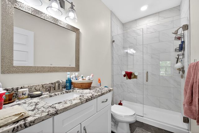 158 Honeysuckle Ln, Sparta, TN 38583