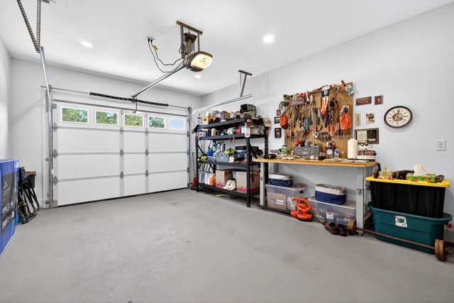 158 Honeysuckle Ln, Sparta, TN 38583