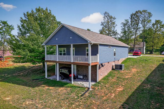 158 Honeysuckle Ln, Sparta, TN 38583