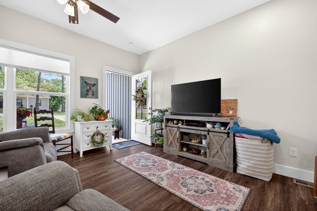 158 Honeysuckle Ln, Sparta, TN 38583