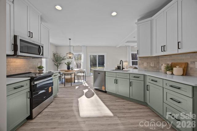 235 GRissom Drive, Gastonia, NC 28052