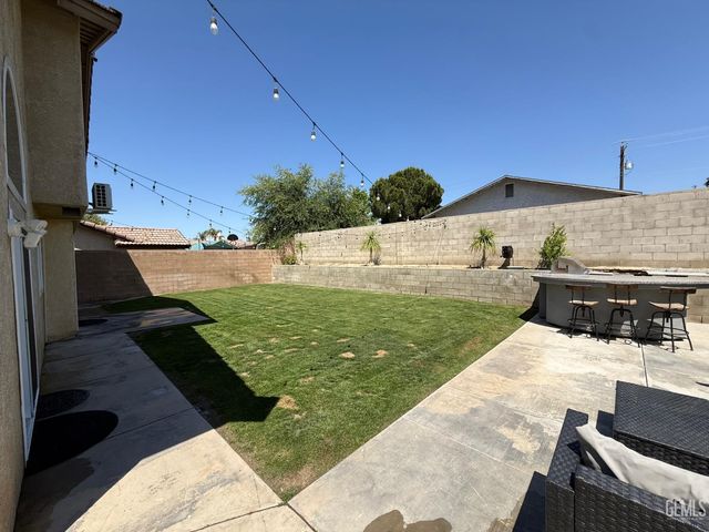 514 Jumbuck Lane, Bakersfield, CA 93307