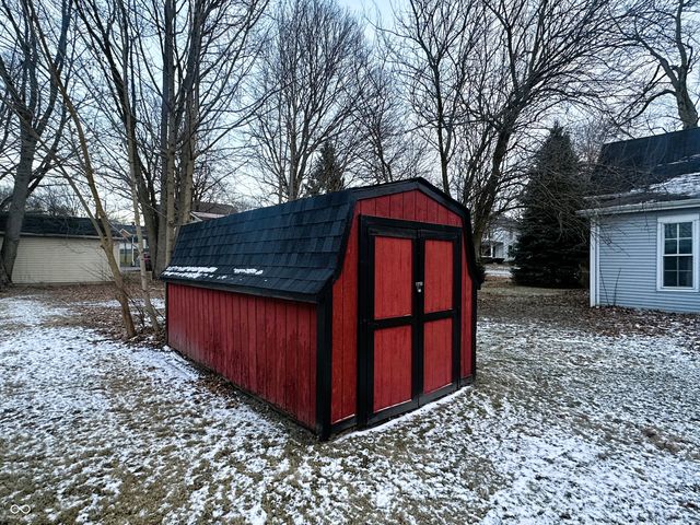 302 E Washington Street, Waynetown, IN 47990