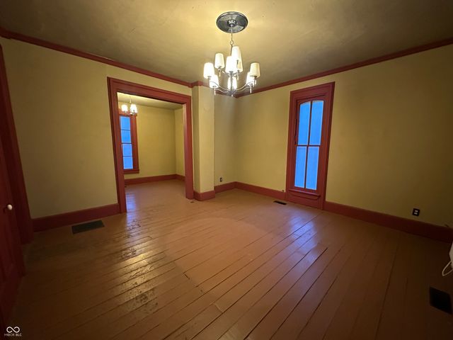 302 E Washington Street, Waynetown, IN 47990