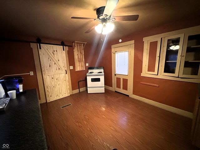 302 E Washington Street, Waynetown, IN 47990