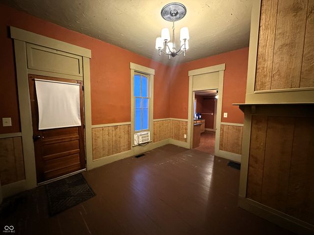 302 E Washington Street, Waynetown, IN 47990