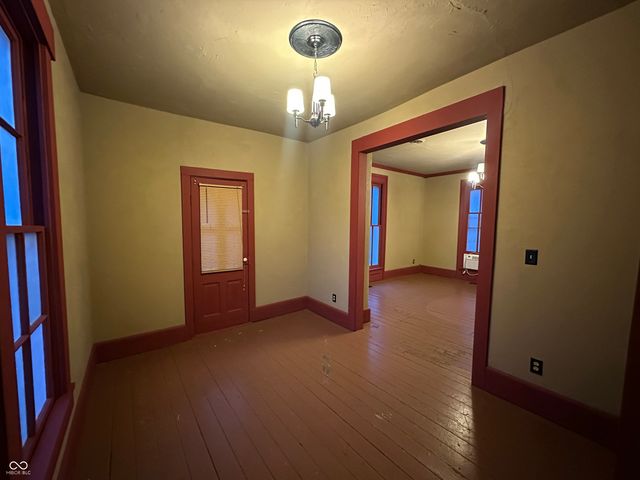 302 E Washington Street, Waynetown, IN 47990