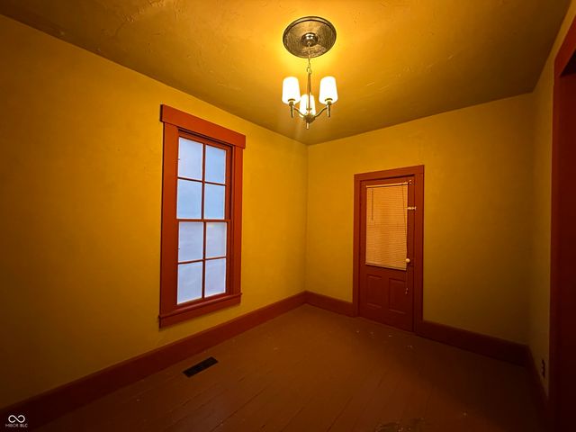 302 E Washington Street, Waynetown, IN 47990