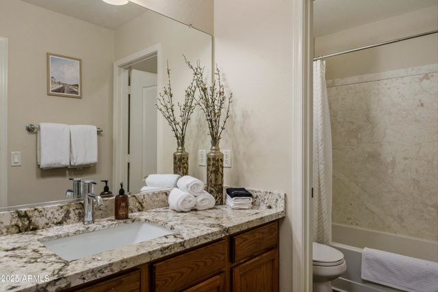 131 W PASTURE CANYON Drive, San Tan Valley, AZ 85143