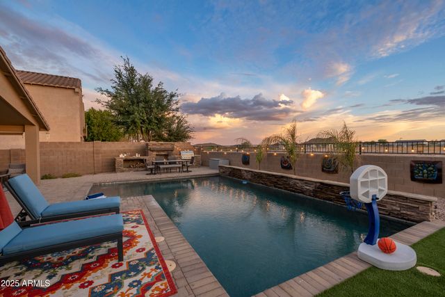 131 W PASTURE CANYON Drive, San Tan Valley, AZ 85143