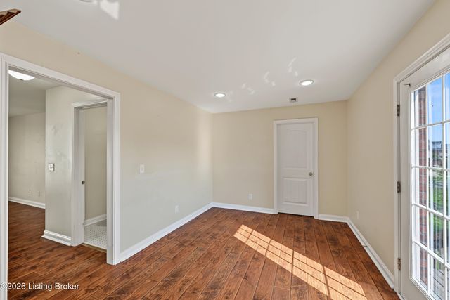 170 Mockingbird Dr, Taylorsville, KY 40071