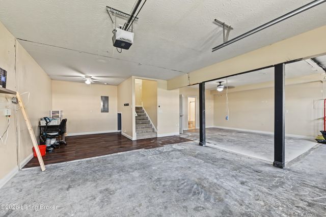 170 Mockingbird Dr, Taylorsville, KY 40071