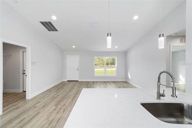14790 SW 32 PLACE, Ocala, FL 34481