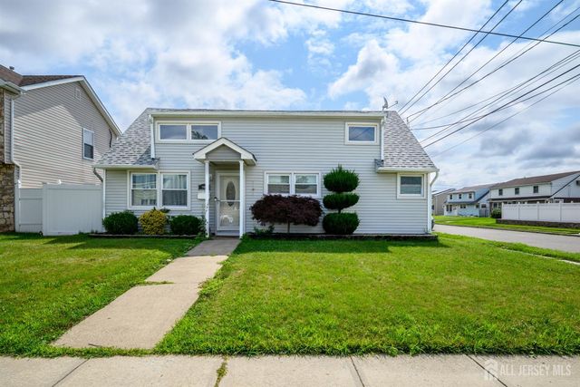 98 Daniel Street, Carteret, NJ 07008
