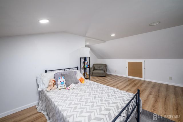 98 Daniel Street, Carteret, NJ 07008