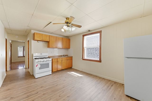 8360 S Baker Avenue, Chicago, IL 60617