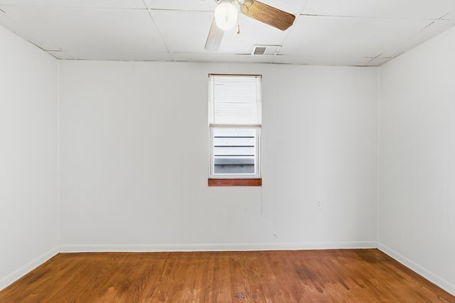 8360 S Baker Avenue, Chicago, IL 60617