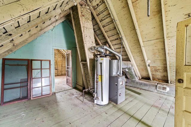 8360 S Baker Avenue, Chicago, IL 60617