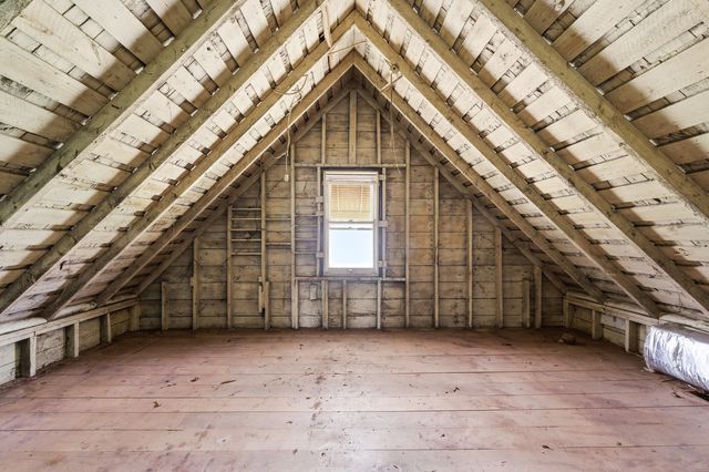 8360 S Baker Avenue, Chicago, IL 60617