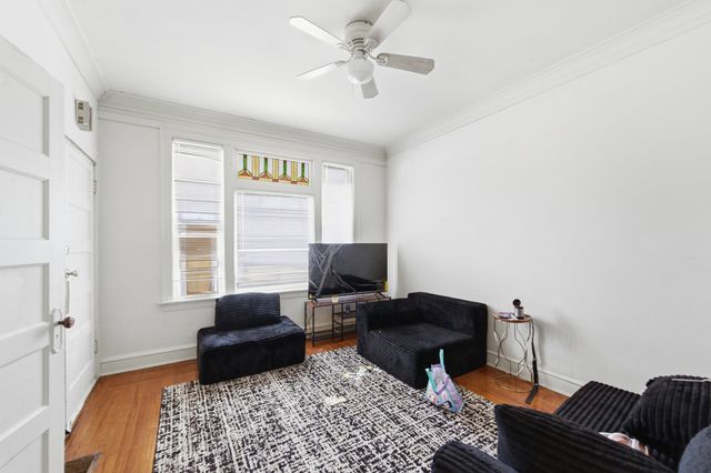 8360 S Baker Avenue, Chicago, IL 60617