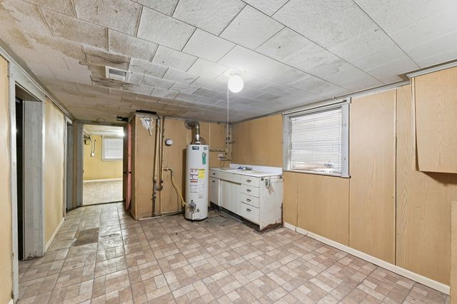 8360 S Baker Avenue, Chicago, IL 60617