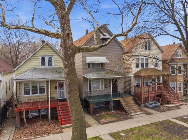 8360 S Baker Avenue, Chicago, IL 60617