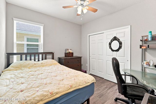 3052 HAWKS HILL Lane, Jacksonville, FL 32216