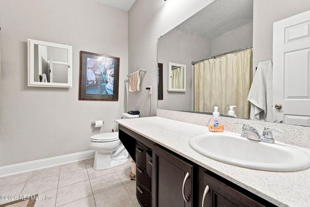 3052 HAWKS HILL Lane, Jacksonville, FL 32216