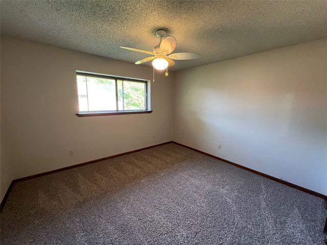 411 W Pelton Street B, Sherman, TX 75092