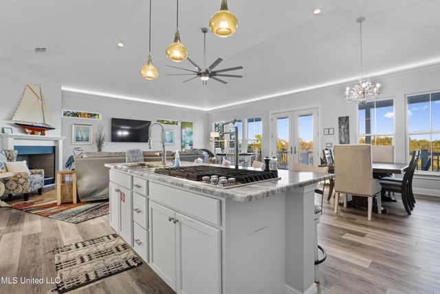 14 Sherman Avenue, Pass Christian, MS 39571