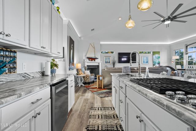 14 Sherman Avenue, Pass Christian, MS 39571