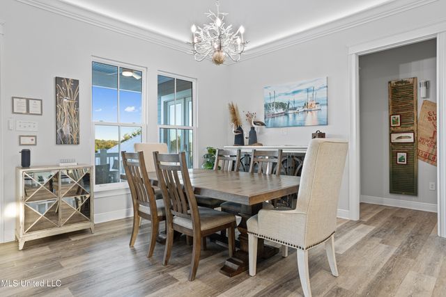 14 Sherman Avenue, Pass Christian, MS 39571