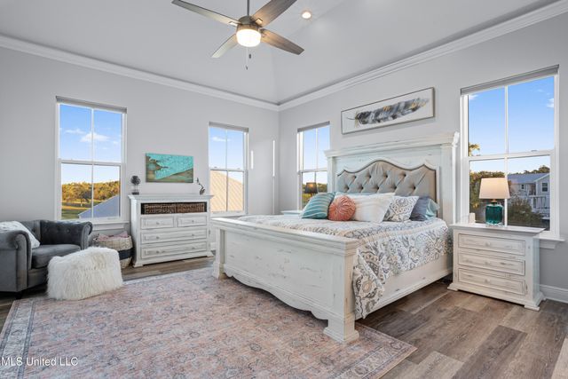 14 Sherman Avenue, Pass Christian, MS 39571