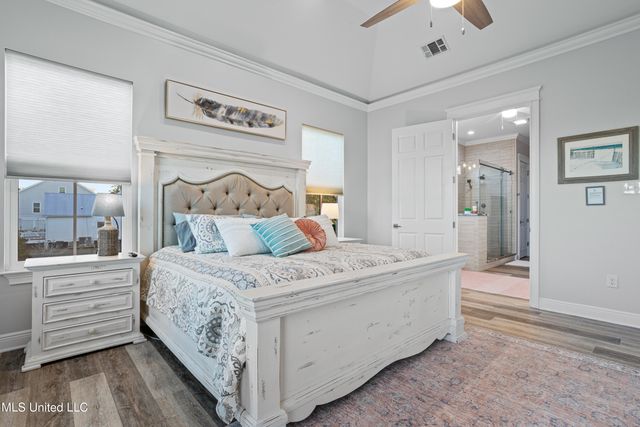 14 Sherman Avenue, Pass Christian, MS 39571