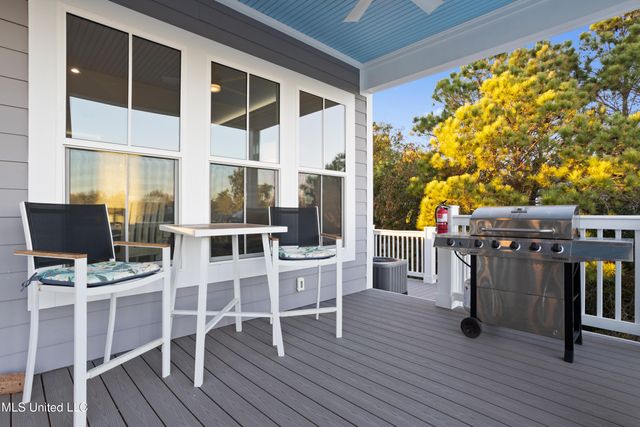 14 Sherman Avenue, Pass Christian, MS 39571