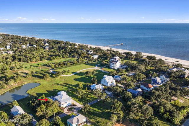 14 Sherman Avenue, Pass Christian, MS 39571